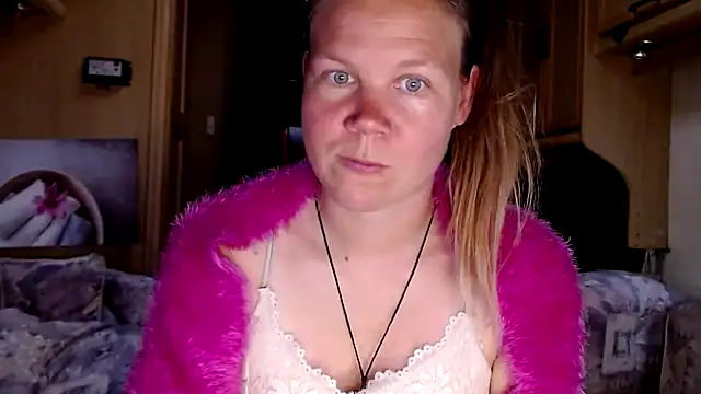 CallMeMaria online show from January 20, 2025, 2:03 pm