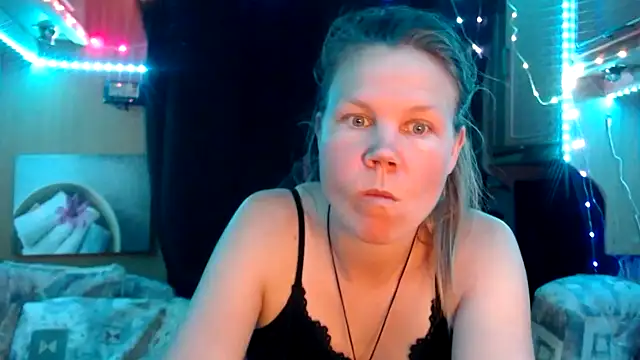 CallMeMaria online show from January 26, 2025, 7:41 pm