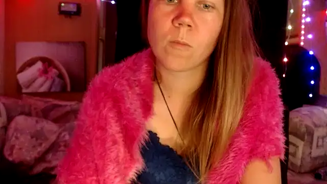 CallMeMaria online show from February 3, 2025, 2:34 pm