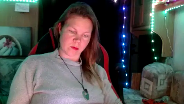 CallMeMaria online show from February 7, 2025, 9:15 pm