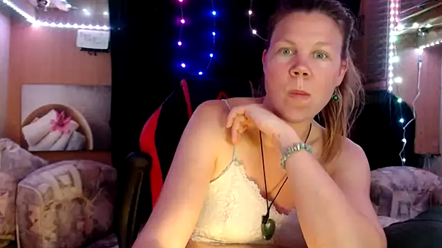 CallMeMaria online show from March 12, 2025, 9:03 pm