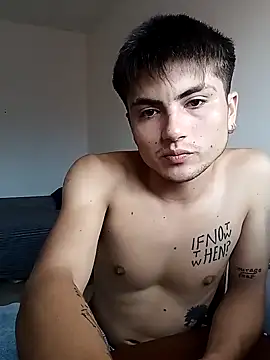 Snapshot of RodriiAmatto chatting on March 14, 2025, 9:10 pm RodriiAmatto online show from March 14, 2025, 9:10 pm