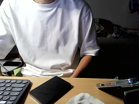 mak mark92 online show from October 14, 2025, 7:47 pm