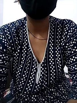 seexypatola online show from October 1, 2025, 11:33 pm