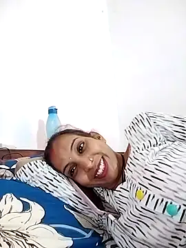 Hotty-Nidhi online show from March 18, 2025, 10:46 am