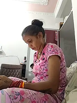 Hotty-Nidhi online show from September 26, 2025, 11:58 am