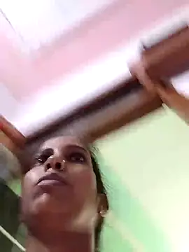 Hotty-Nidhi online show from October 6, 2025, 2:53 am