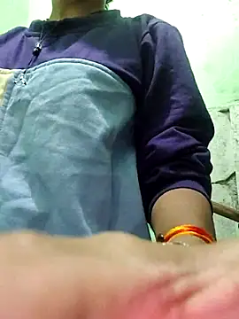 Hotty-Nidhi online show from October 30, 2025, 4:19 pm