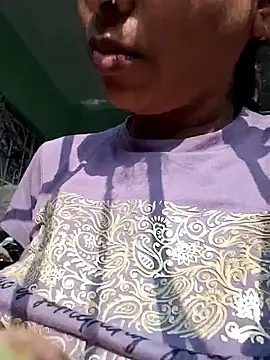 Hotty-Nidhi online show from December 5, 2025, 3:26 am