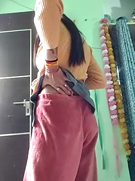 Hotty-Nidhi online show from February 3, 2026, 6:40 am