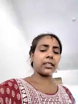 Snapshot of indiancute43 chatting on June 24, 2026, 6:23 am indiancute43 online show from June 24, 2026, 6:23 am