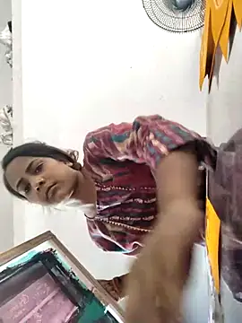 Snapshot of indiancute43 chatting on July 11, 2026, 7:33 am indiancute43 online show from July 11, 2026, 7:33 am