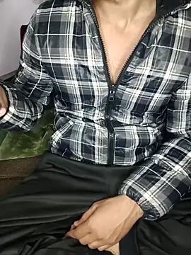 Snapshot of HARSHHU01 chatting on December 2, 2025, 4:57 pm HARSHHU01 online show from December 2, 2025, 4:57 pm