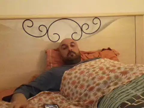 Snapshot of maxxxio12 chatting on March 9, 2025, 2:21 pm maxxxio12 online show from March 9, 2025, 2:21 pm