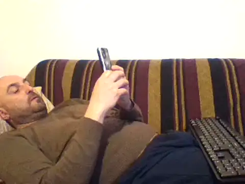 Snapshot of maxxxio12 chatting on March 15, 2025, 11:28 pm maxxxio12 online show from March 15, 2025, 11:28 pm