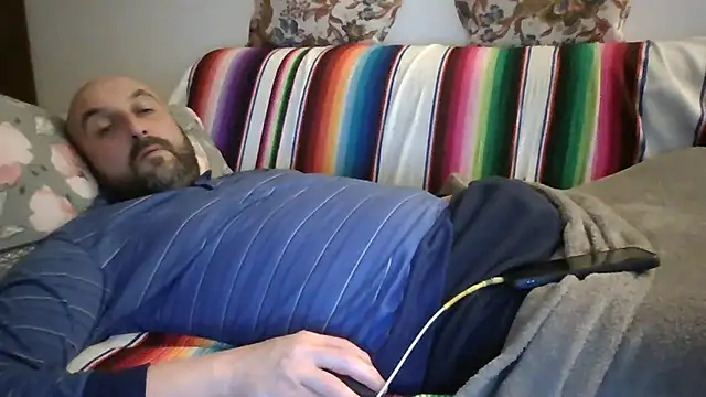 Snapshot of maxxxio12 chatting on March 23, 2026, 8:57 pm maxxxio12 online show from March 23, 2026, 8:57 pm