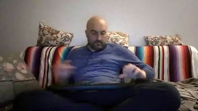 Snapshot of maxxxio12 chatting on March 27, 2026, 7:57 pm maxxxio12 online show from March 27, 2026, 7:57 pm