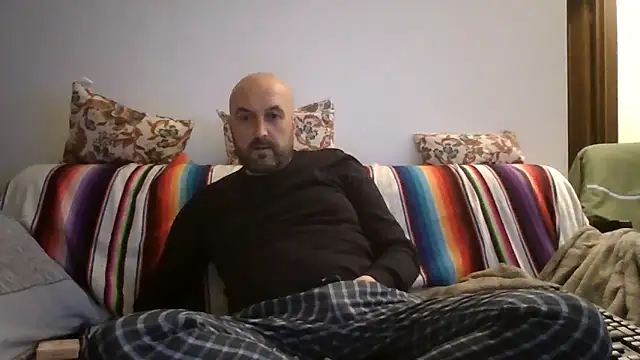 Snapshot of maxxxio12 chatting on March 28, 2026, 9:14 pm maxxxio12 online show from March 28, 2026, 9:14 pm