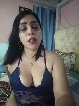 Snapshot of L_ucero chatting on March 19, 2025, 3:30 am L ucero online show from March 19, 2025, 3:30 am