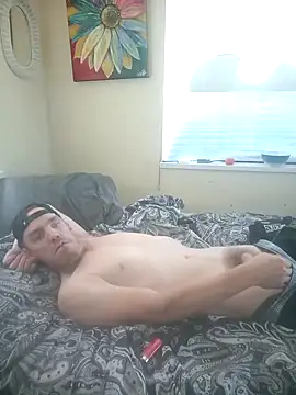 Snapshot of Slim_Whitey chatting on October 4, 2025, 9:35 pm Slim Whitey online show from October 4, 2025, 9:35 pm