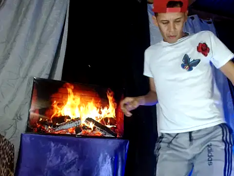 Hidden Fantasies online show from November 6, 2025, 11:15 pm