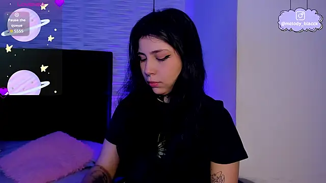 Snapshot of Melody_Black_ chatting on January 8, 2026, 8:22 pm Melody Black online show from January 8, 2026, 8:22 pm