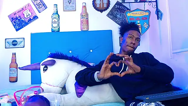 lili roussi online show from March 24, 2026, 8:03 pm