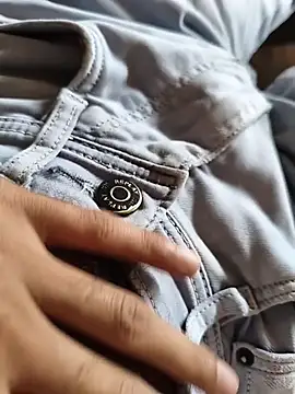 Mr skywalker online show from October 28, 2025, 5:44 am