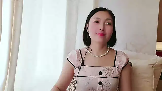 Snapshot of Rachel-6600 chatting on October 4, 2025, 1:47 am Rachel-6600 online show from October 4, 2025, 1:47 am