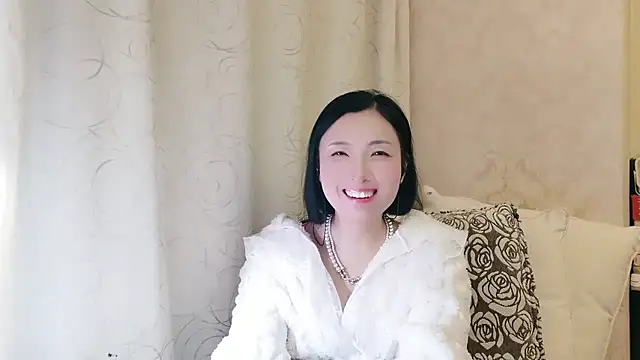 Snapshot of Rachel-6600 chatting on November 18, 2025, 4:00 pm Rachel-6600 online show from November 18, 2025, 4:00 pm