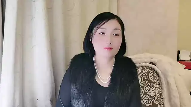 Snapshot of Rachel-6600 chatting on December 3, 2025, 3:10 pm Rachel-6600 online show from December 3, 2025, 3:10 pm