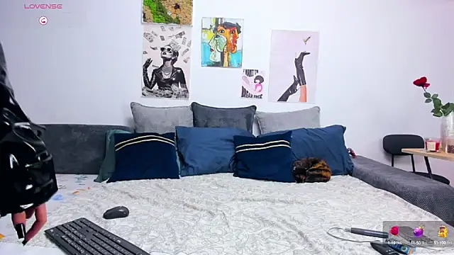 FindomGoddess1 online show from October 15, 2025, 8:20 pm