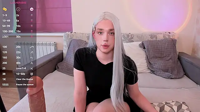 Hentailove20 online show from September 27, 2025, 12:21 pm