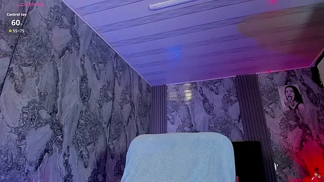 AshleyVega01 online show from October 2, 2025, 2:24 pm