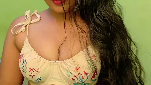 Snapshot of Cludi-New chatting on January 14, 2026, 3:34 am Cludi-New online show from January 14, 2026, 3:34 am