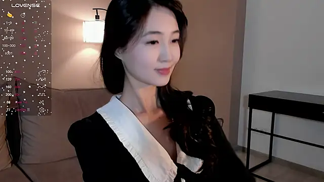 Snapshot of SeulBi chatting on November 15, 2025, 3:52 pm SeulBi online show from November 15, 2025, 3:52 pm