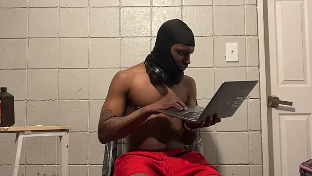 kngkeeem online show from March 31, 2026, 8:59 am