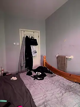 Curvy-Cleo online show from January 9, 2026, 1:25 pm