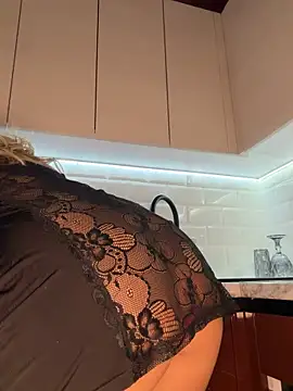 VelvetVabe online show from February 11, 2026, 8:03 pm