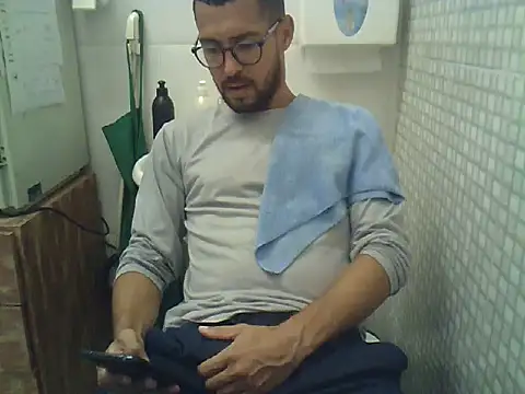 pdasgyn online show from February 20, 2026, 12:49 pm