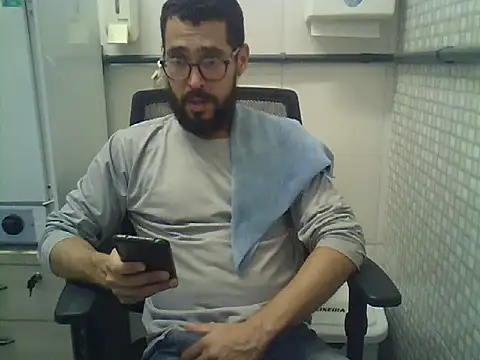 pdasgyn online show from May 8, 2026, 6:46 pm