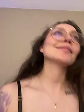 Snapshot of Te_para_2 chatting on March 18, 2025, 1:21 am Te para 2 online show from March 18, 2025, 1:21 am