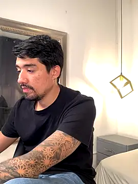 Snapshot of valery_and_Dani_ chatting on December 4, 2025, 8:06 pm valery and Dani online show from December 4, 2025, 8:06 pm