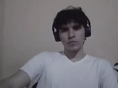 Snapshot of Visculi chatting on December 16, 2025, 11:43 pm Visculi online show from December 16, 2025, 11:43 pm