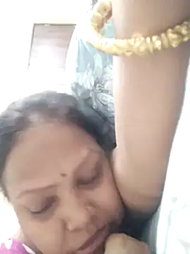 Arohi35 online show from July 15, 2026, 9:42 pm