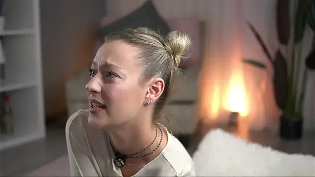 AnnastasiaMills online show from July 3, 2026, 8:37 pm