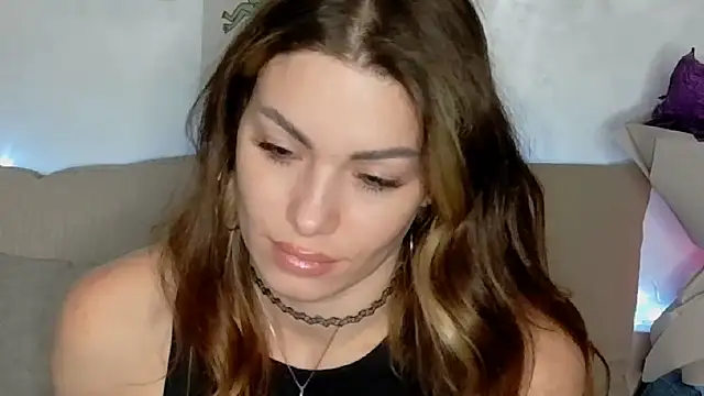 Snapshot of SweetDarling7 chatting on March 5, 2026, 4:25 pm SweetDarling7 online show from March 5, 2026, 4:25 pm