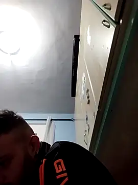 Snapshot of Francescodicristina44 chatting on March 4, 2026, 11:44 pm Francescodicristina44 online show from March 4, 2026, 11:44 pm