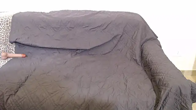 Selene-1975 online show from October 19, 2025, 1:45 pm