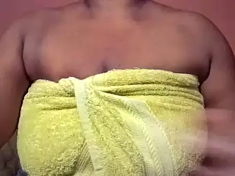 Snapshot of sexyamanda_ chatting on February 4, 2025, 5:53 am sexyamanda online show from February 4, 2025, 5:53 am